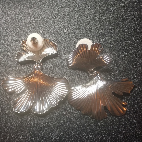 Silver Tone or Gold Tone Earrings - Picture 5 of 5